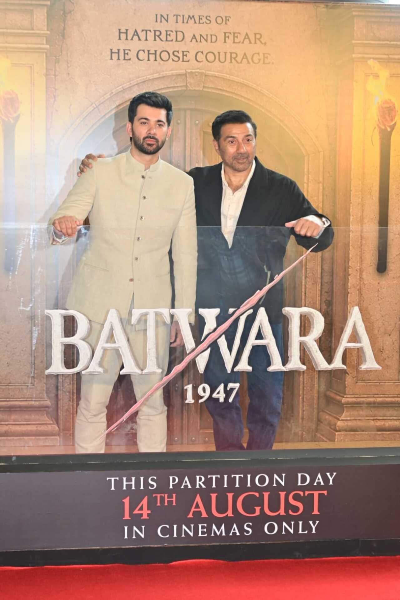 Sunny Deol was seen posing with his son, Karan Deol, at the trailer launch of Batwara 1947.